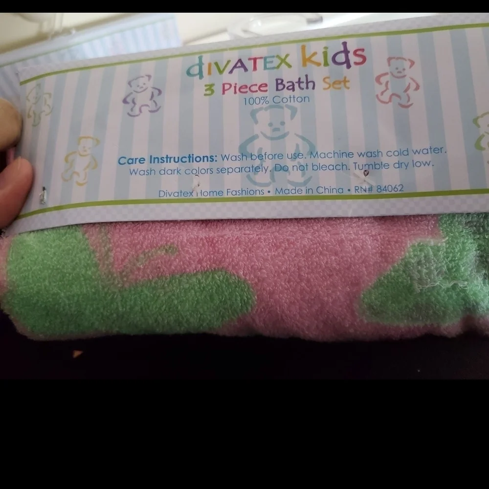 Pink Butterfly Towel Set